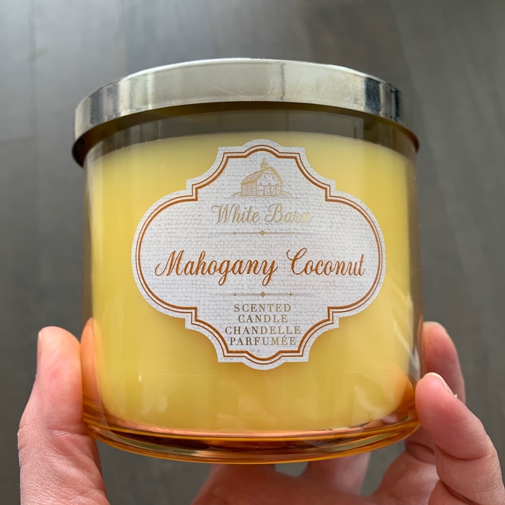 Mahogany coconut candle